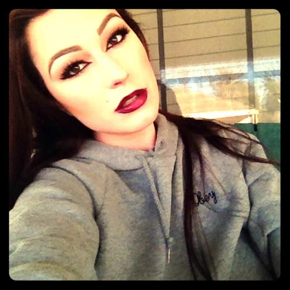 •Lauren-Taylor Dawson•